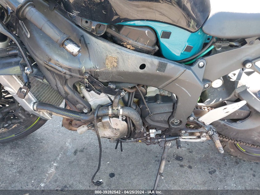 VIN JKBZXJH18MA009492 2021 KAWASAKI ZX636 K