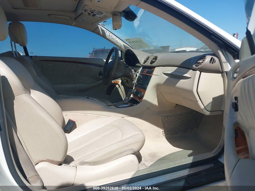 2007 Mercedes-Benz Clk 350 VIN: WDBTJ56H37F228875 Lot: 39282630