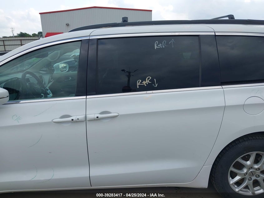 2022 CHRYSLER PACIFICA TOURING L - 2C4RC1BG3NR117194