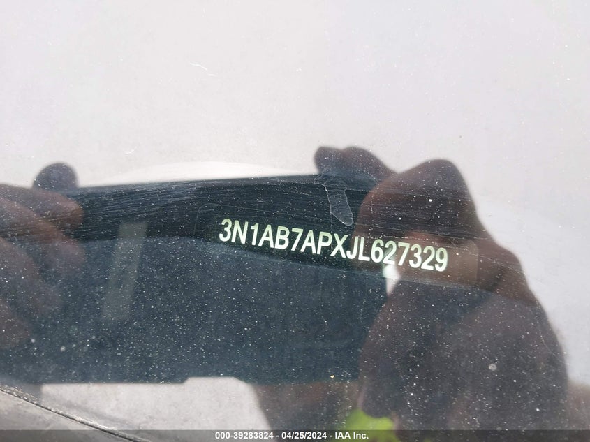 VIN 3N1AB7APXJL627329 2018 NISSAN SENTRA SV