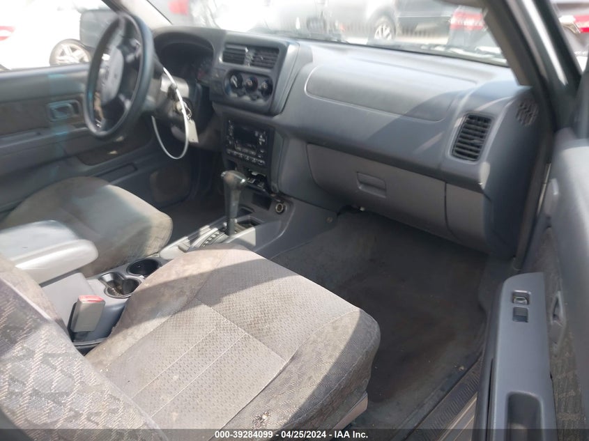 2001 Nissan Xterra Xe-V6 VIN: 5N1ED28T71C574370 Lot: 39284099