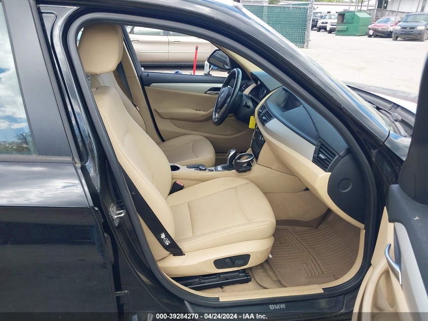 2015 BMW X1 xDrive28I VIN: WBAVL1C56FVY24619 Lot: 39284270