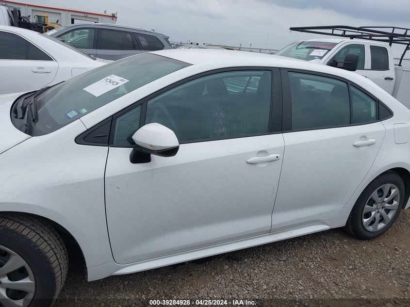2022 TOYOTA COROLLA LE - 5YFEPMAE1NP284402