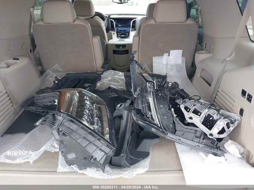 2016 CADILLAC ESCALADE LUXURY COLLECTION - 1GYS4BKJ5GR245195