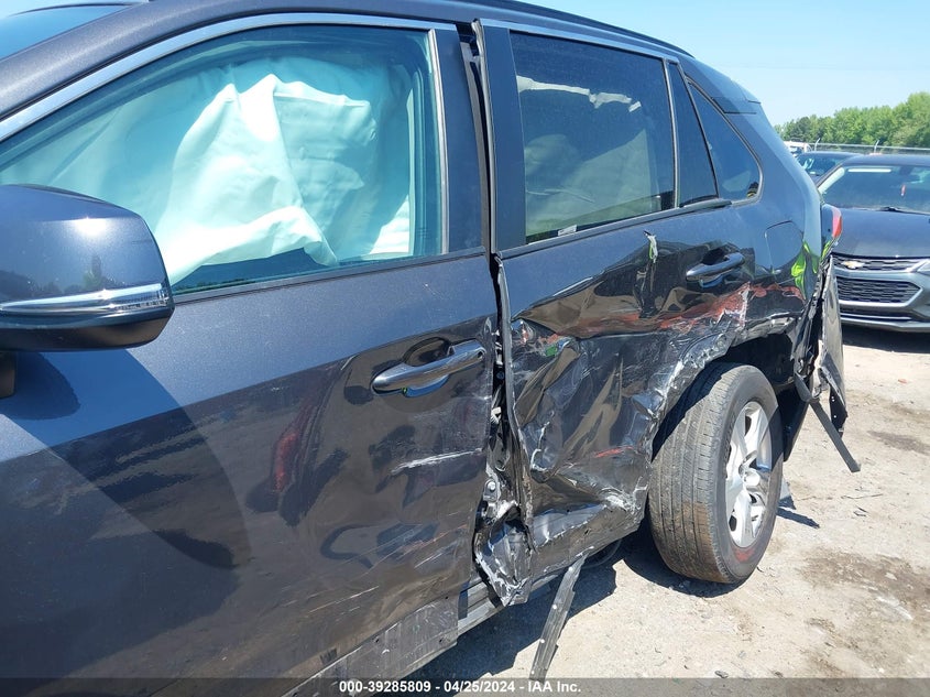 VIN 2T3W1RFV9MW179963 2021 TOYOTA RAV4 XLE/XLE PREMIUM
