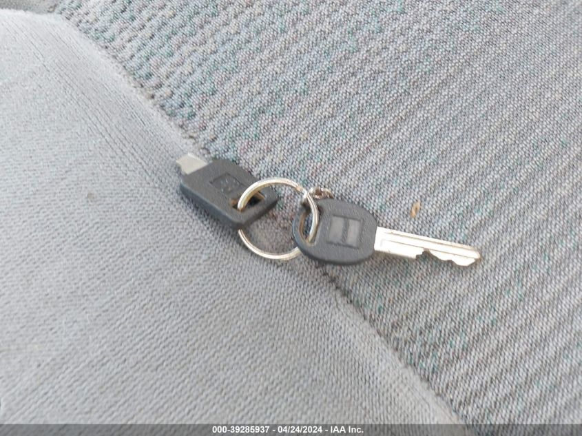 1994 Chevrolet Astro VIN: 1GBEL19W1RB192769 Lot: 39285937