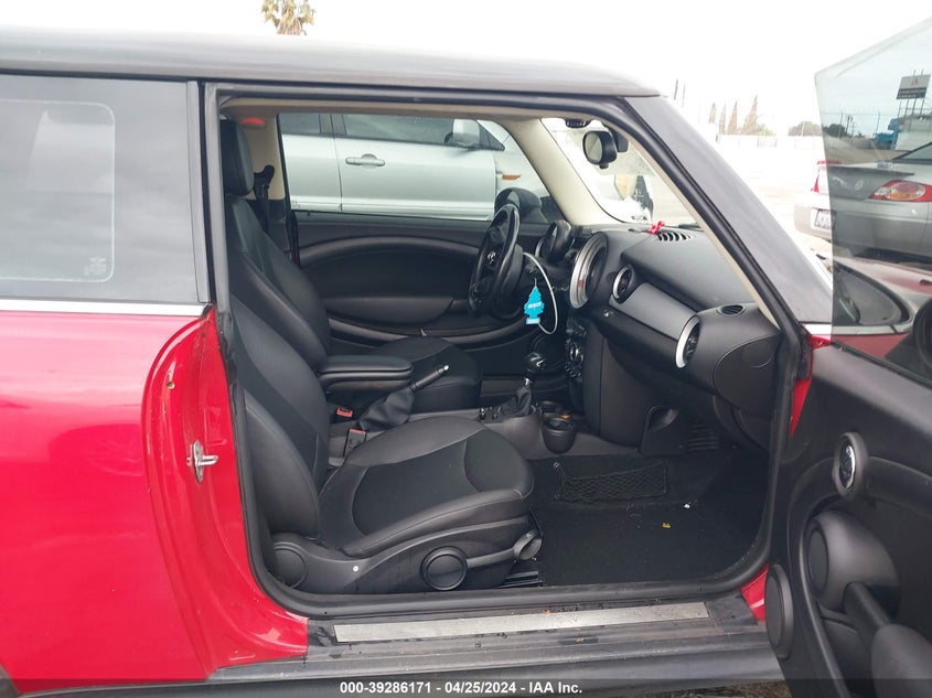 2013 Mini Hardtop Cooper VIN: WMWSU3C59DT547971 Lot: 39286171