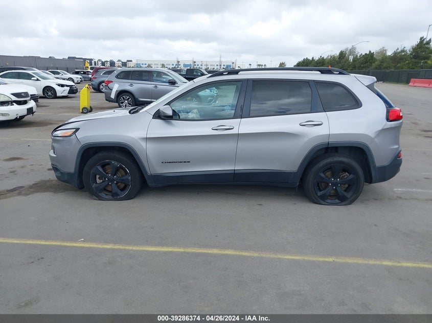 VIN 1C4PJLCB5JD556731 2018 JEEP CHEROKEE LATITUDE
