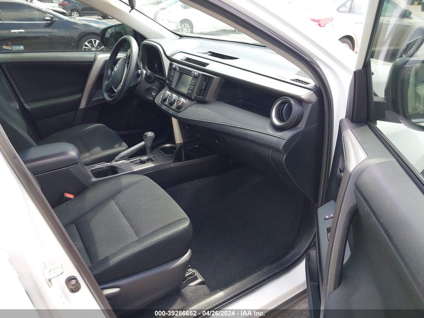 2018 TOYOTA RAV4 LE - 2T3ZFREV0JW441624