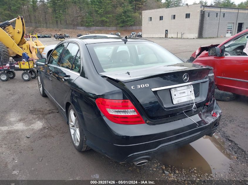 2014 Mercedes-Benz C 300 Luxury 4Matic/Sport 4Matic VIN: WDDGF8AB4EA933371 Lot: 39287426