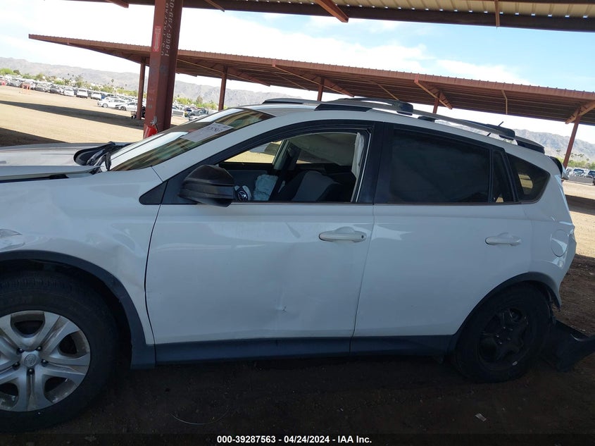 2015 TOYOTA RAV4 LE - JTMZFREVXFD076213