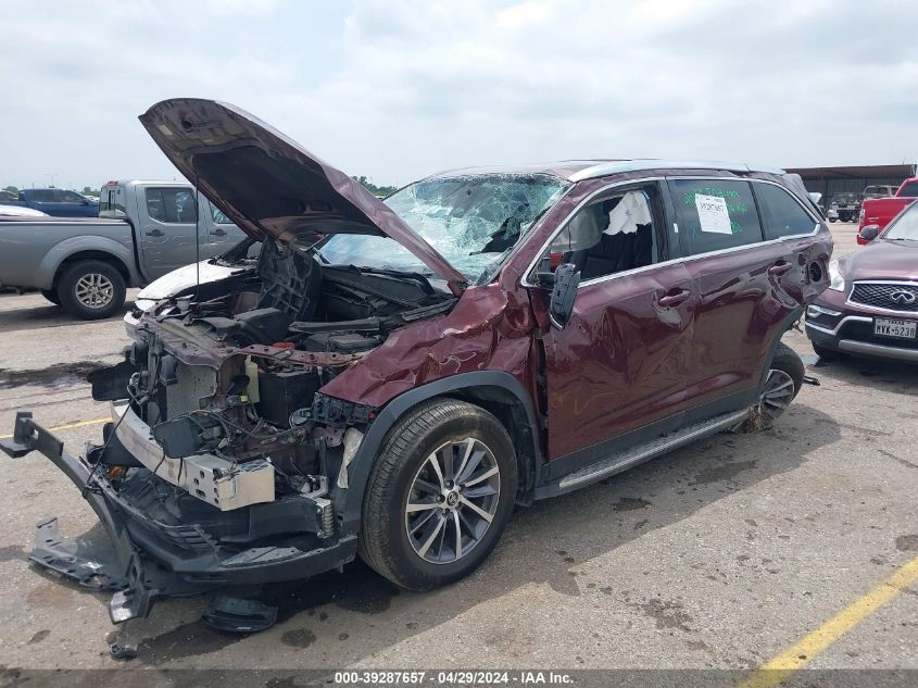 5TDKZRFH9KS359654 2019 TOYOTA HIGHLANDER - Image 2