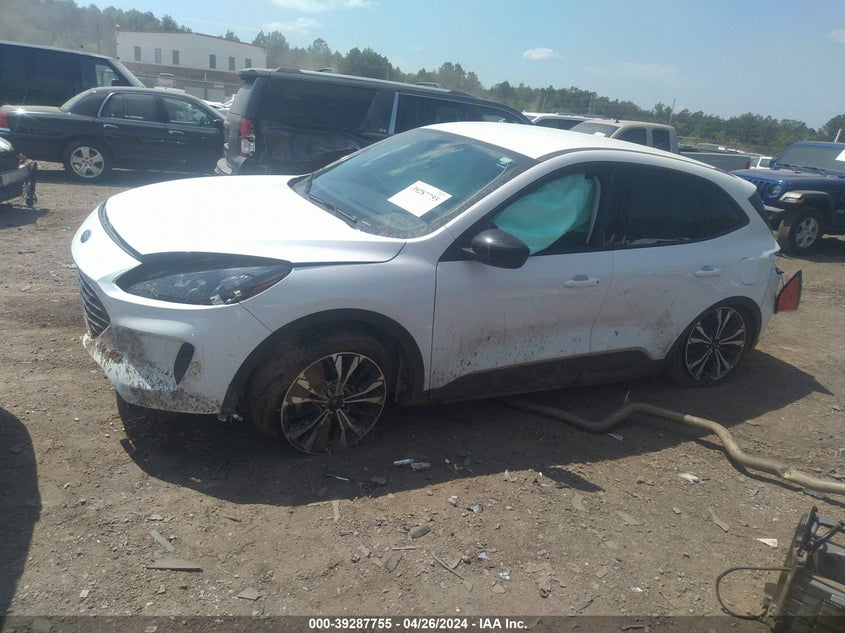2022 FORD ESCAPE SE - 1FMCU0G61NUB57642