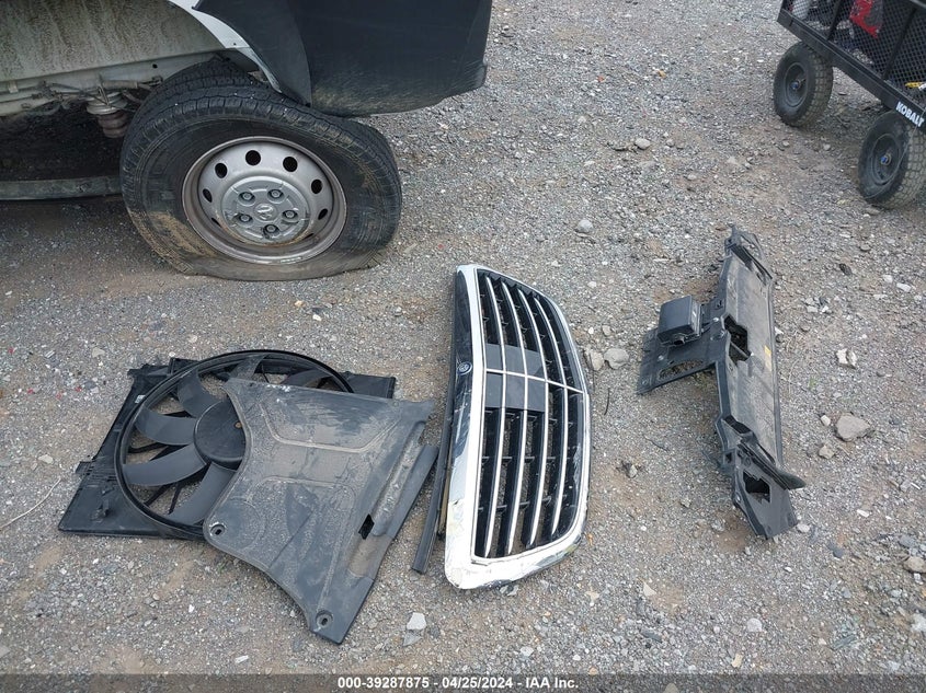 2015 MERCEDES-BENZ S 550 WDDUG8CB9FA157219