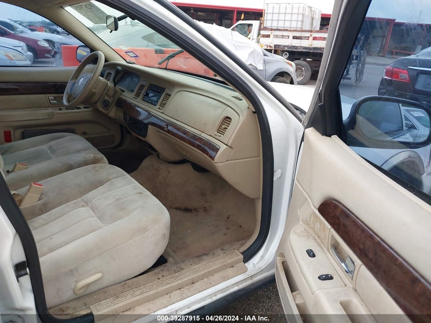 2008 Mercury Grand Marquis Gs VIN: 2MEFM74V58X603227 Lot: 39287915