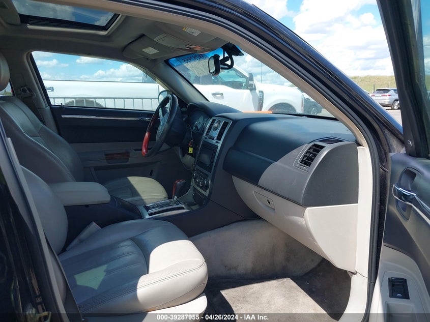 2006 Chrysler 300C VIN: 2C3LA63H66H107920 Lot: 39287955