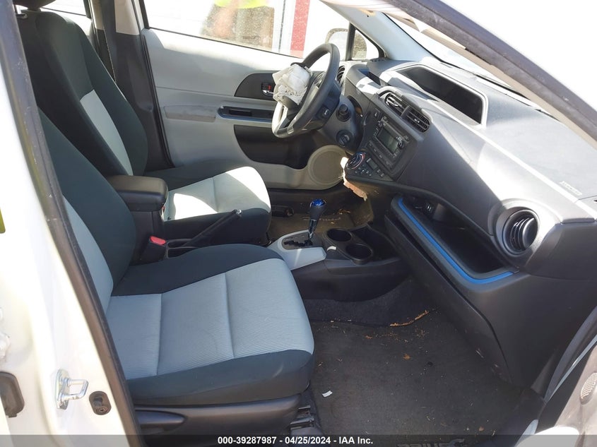 2013 Toyota Prius C Two VIN: JTDKDTB36D1552768 Lot: 39287987