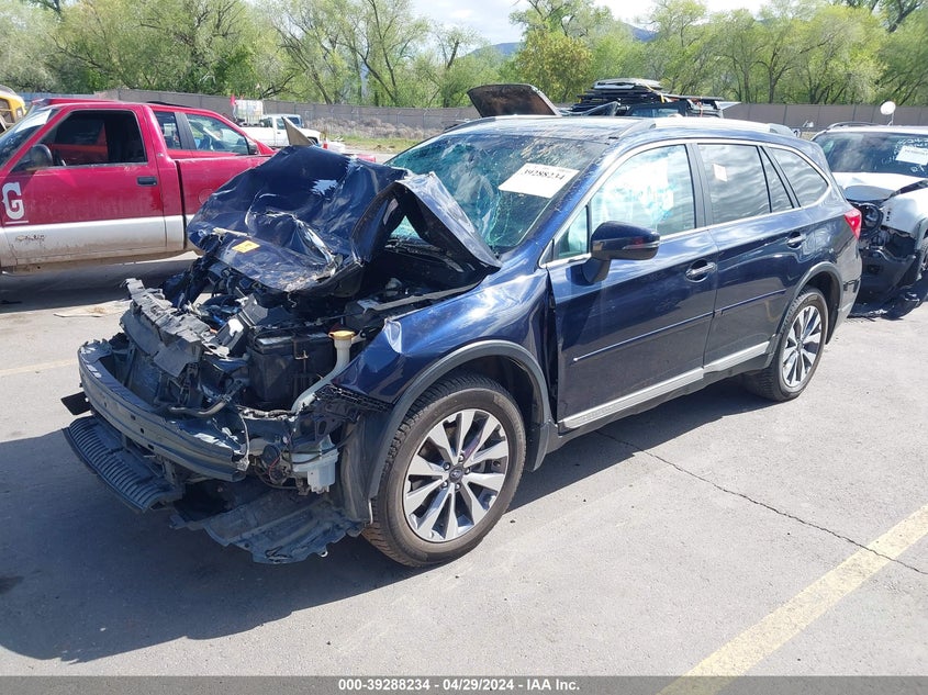 VIN 4S4BSETC4J3225992 2018 SUBARU OUTBACK TOURING