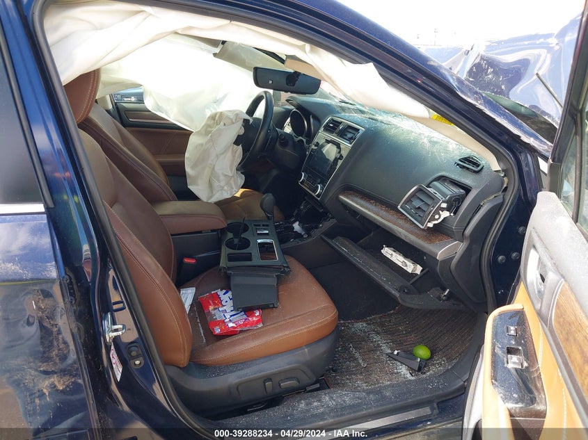 VIN 4S4BSETC4J3225992 2018 SUBARU OUTBACK TOURING