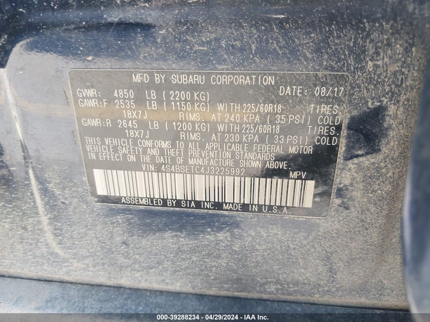 VIN 4S4BSETC4J3225992 2018 SUBARU OUTBACK TOURING