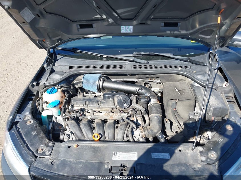 2012 Volkswagen Jetta 2.5L Se VIN: 3VWBP7AJ4CM112013 Lot: 39288236
