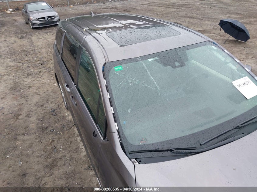 VIN 5TDERKEC8MS066051 2021 TOYOTA SIENNA PLATINUM