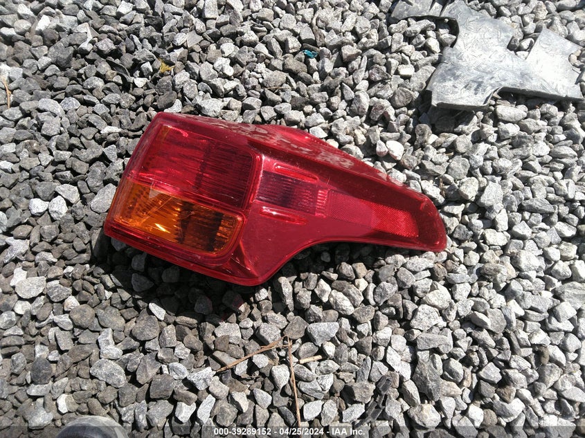 2015 TOYOTA RAV4 LIMITED - JTMDFREV2FD101339