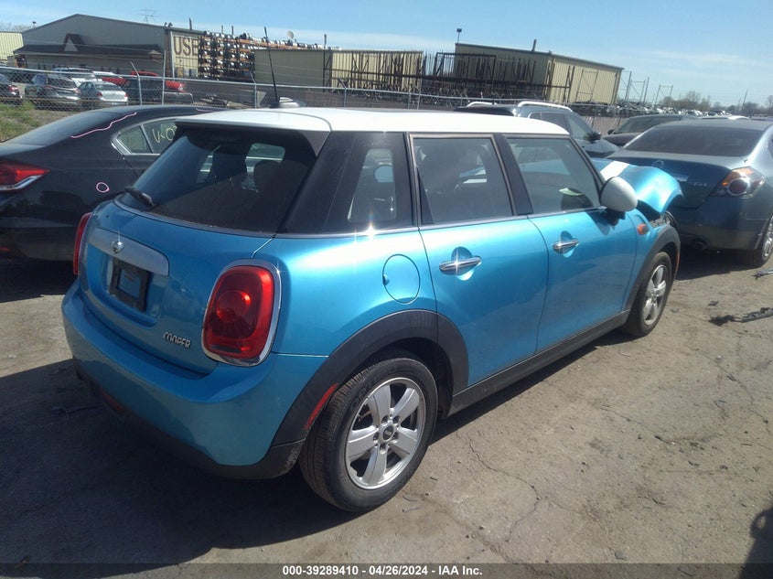 2015 Mini Hardtop Cooper VIN: WMWXS5C52FT832781 Lot: 39289410