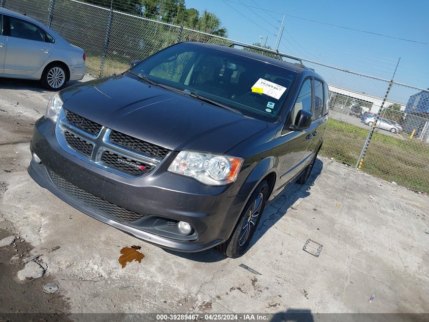 VIN 2C4RDGCG4HR548758 2017 DODGE GRAND CARAVAN SXT