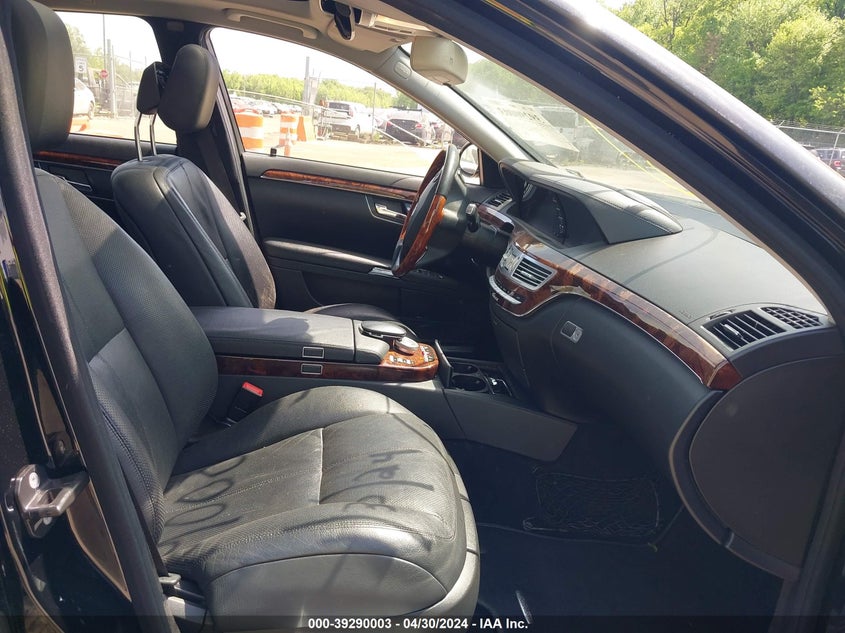 2008 Mercedes-Benz S 550 4Matic VIN: WDDNG86X08A188549 Lot: 39290003