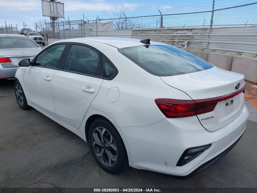 VIN 3KPF24AD5KE066437 2019 KIA FORTE LXS