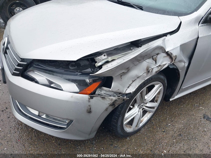 2014 VOLKSWAGEN PASSAT 2.0L TDI SE - 1VWBN7A31EC068225