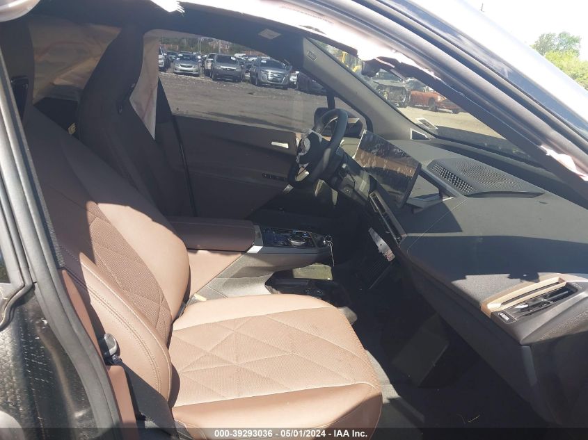 2023 BMW Ix xDrive50 VIN: WB523CF04PCL86516 Lot: 39293036