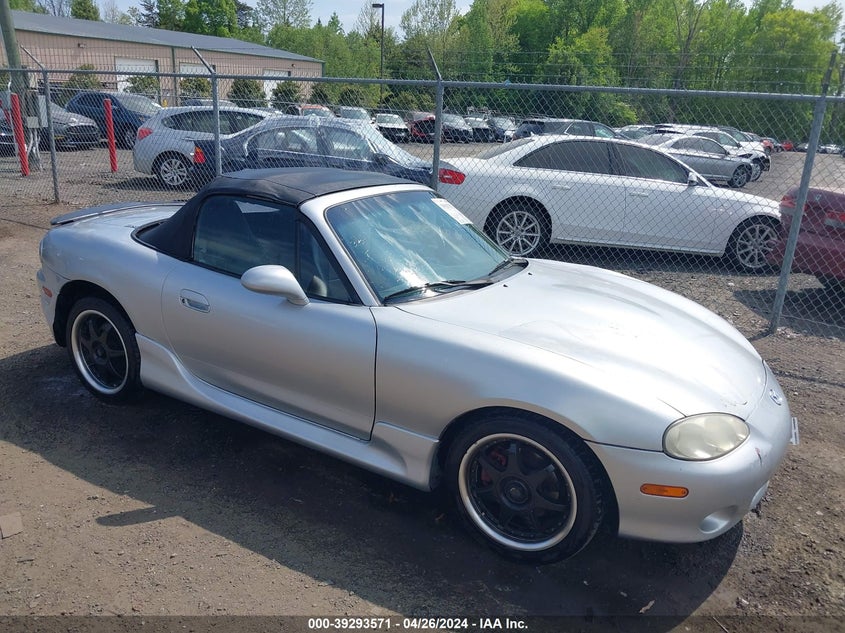 2004 Mazda Mx-5 Miata Cloth VIN: JM1NB353240405626 Lot: 39293571