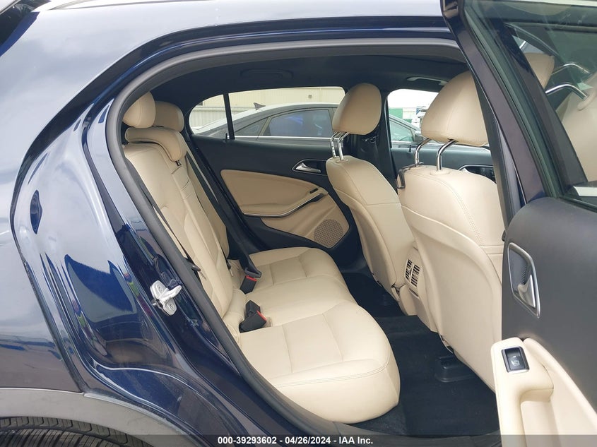 VIN WDCTG4EBXHJ300994 2017 MERCEDES-BENZ GLA 250