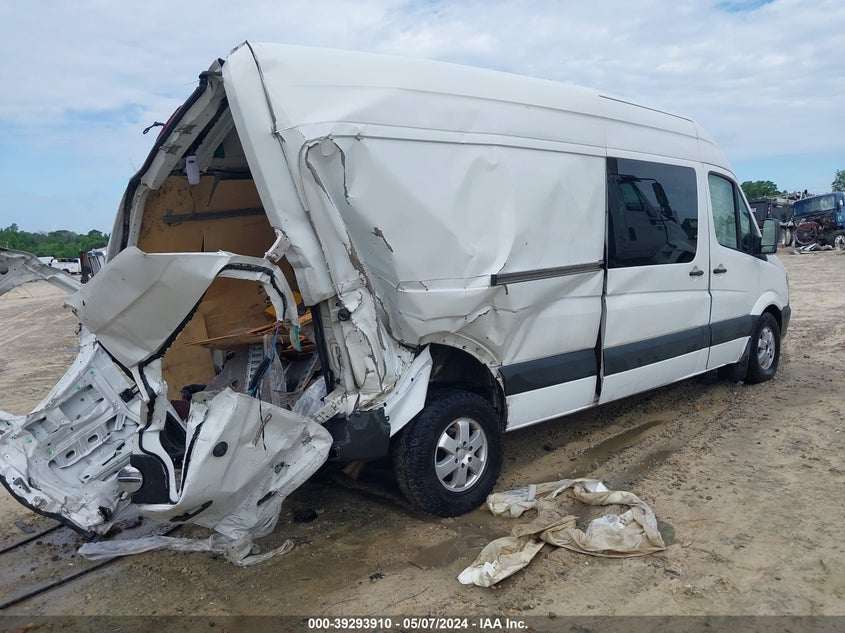 2018 Mercedes-Benz Sprinter 2500 High Roof V6 VIN: WD3PE8CD7JP599303 Lot: 39293910