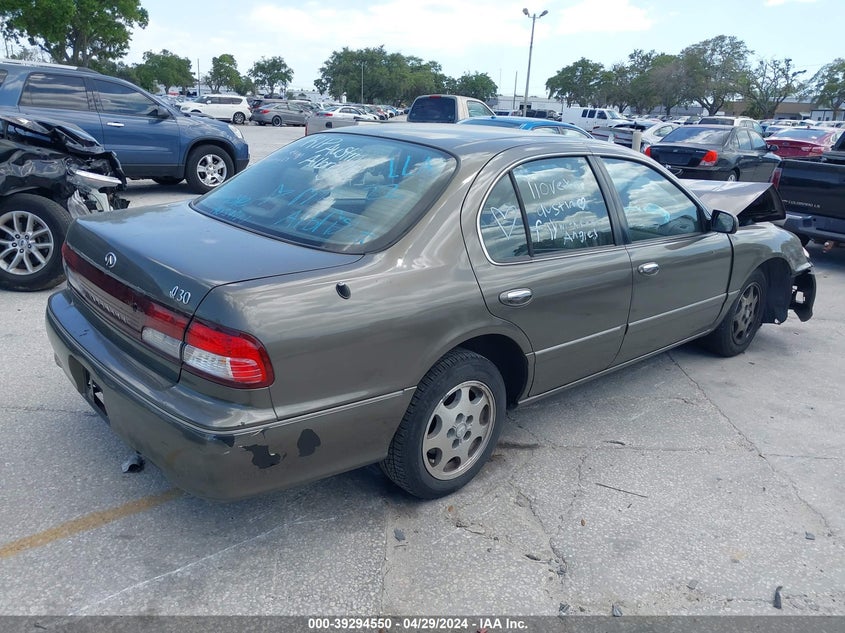 1998 Infiniti I30 Standard/Touring VIN: JNKCA21A4WT631272 Lot: 39294550
