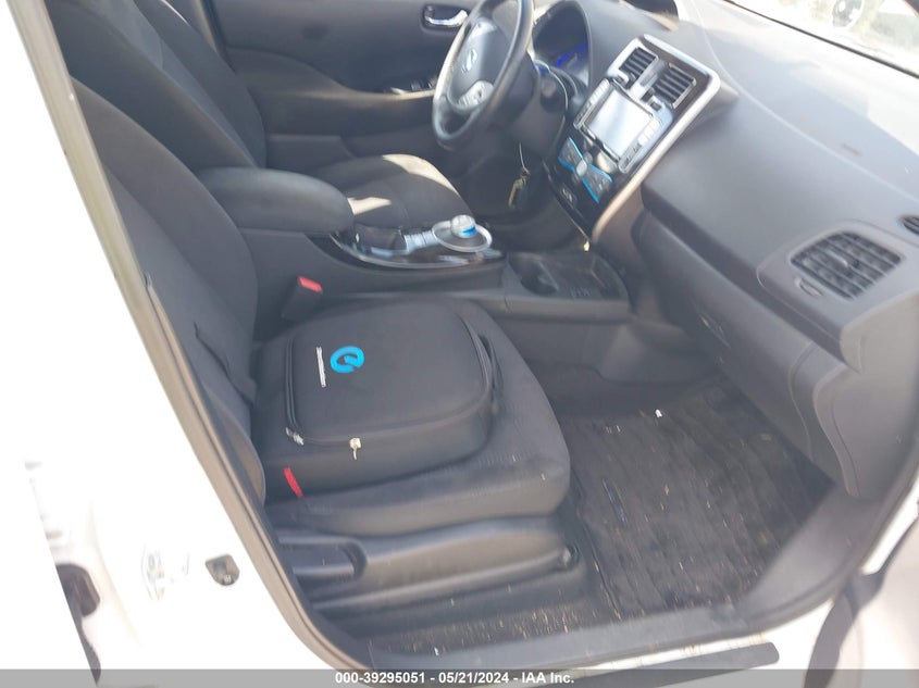 2015 Nissan Leaf Sv VIN: 1N4AZ0CP4FC321393 Lot: 39295051