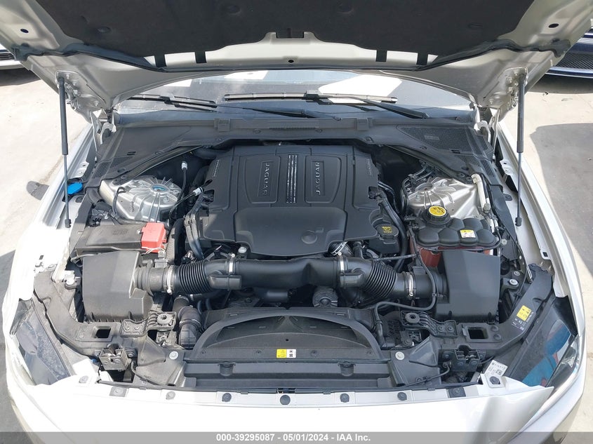 2017 JAGUAR XE 35T PREMIUM - SAJAD4BV1HCP11596