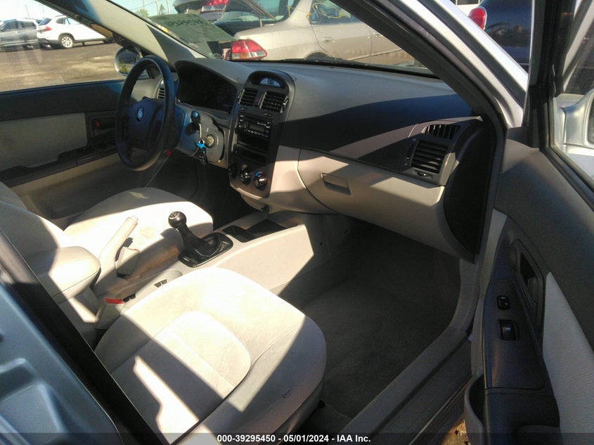 2004 Kia Spectra Ex/Lx VIN: KNAFE121045042665 Lot: 39295450