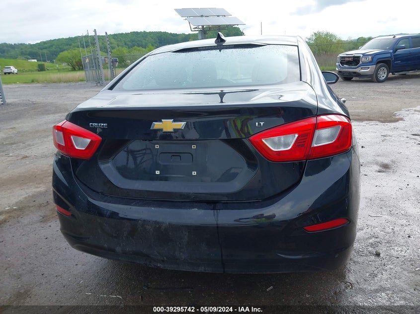 2017 CHEVROLET CRUZE LT AUTO - 1G1BE5SM9H7195096