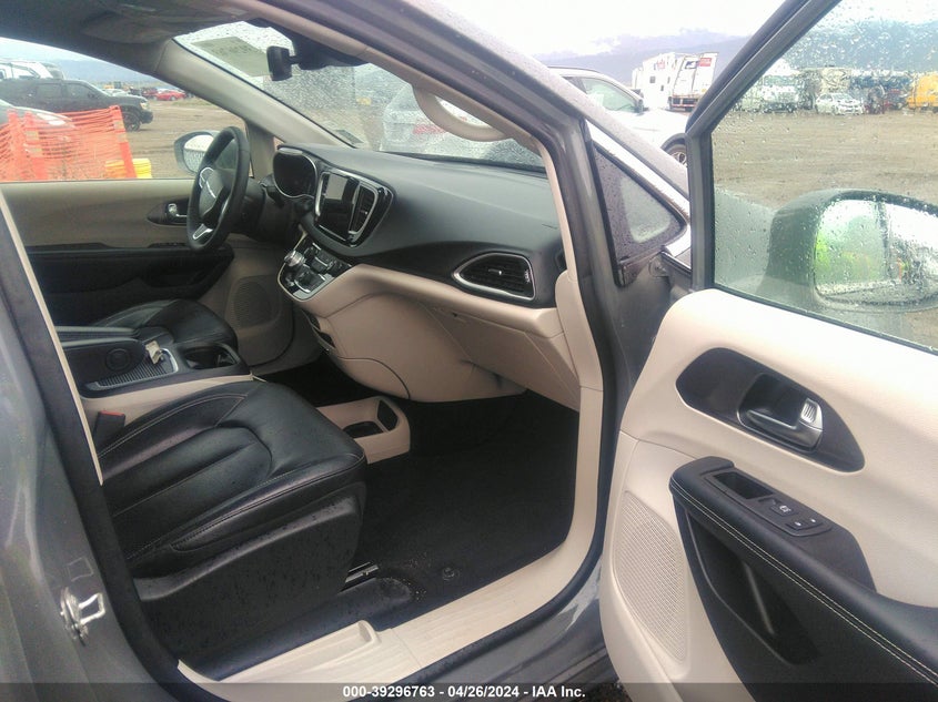 2022 CHRYSLER PACIFICA TOURING L - 2C4RC1BG5NR117343