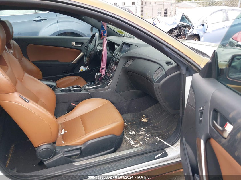 2016 Hyundai Genesis VIN: KMHHU6KJ8GU131322 Lot: 39296802