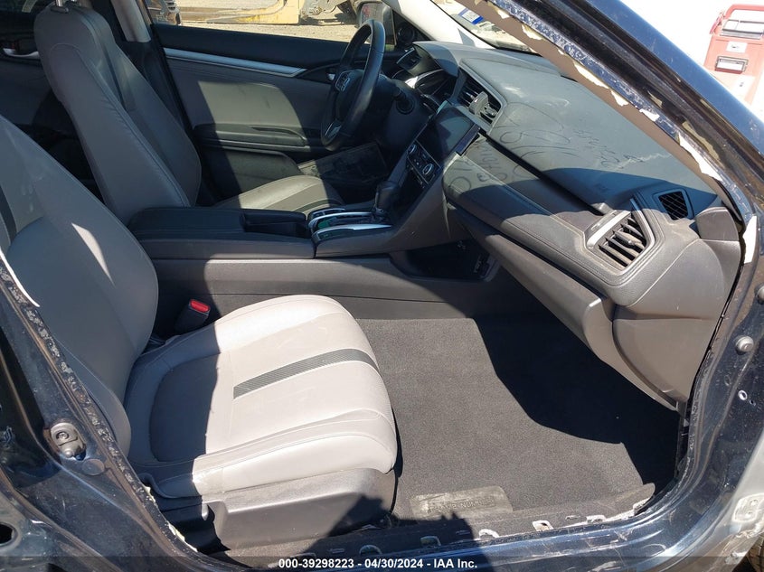 VIN JHMFC1F89JX000185 2018 HONDA CIVIC EX-L
