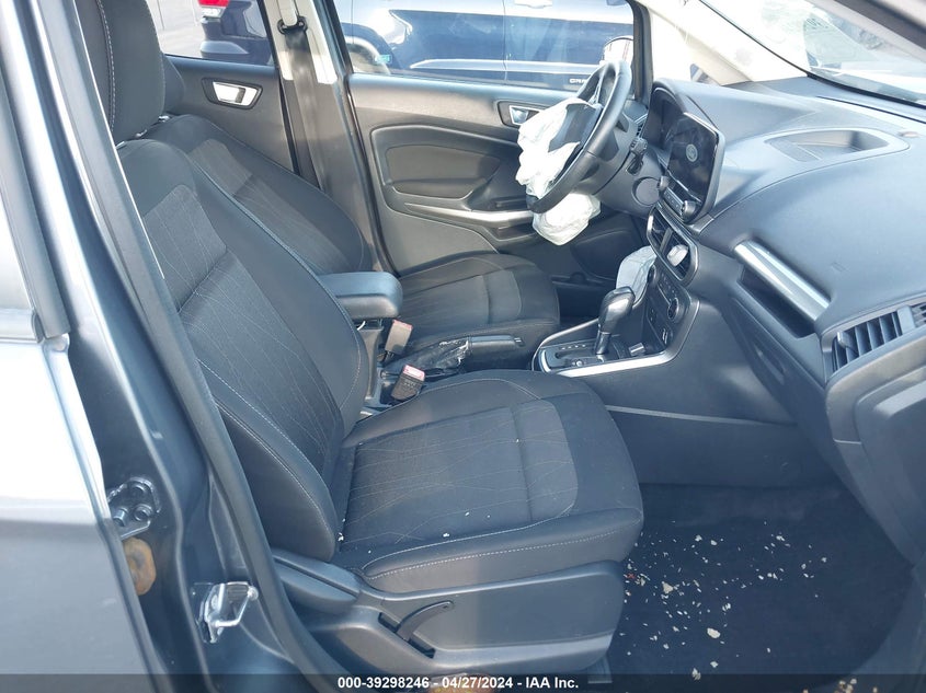 VIN MAJ3P1TE2JC211048 2018 FORD ECOSPORT SE
