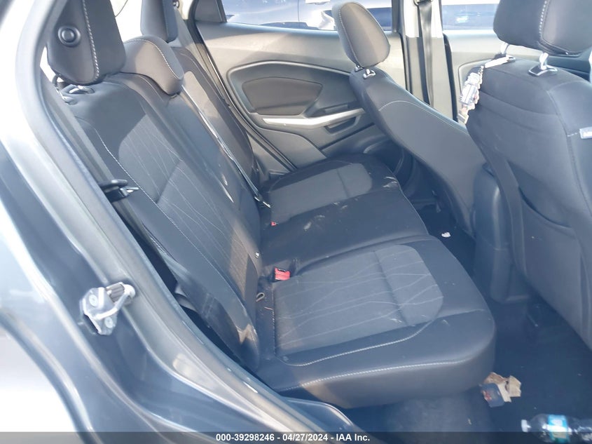 VIN MAJ3P1TE2JC211048 2018 FORD ECOSPORT SE