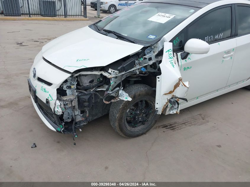 JTDKN3DU6E1741361 2014 Toyota Prius Three