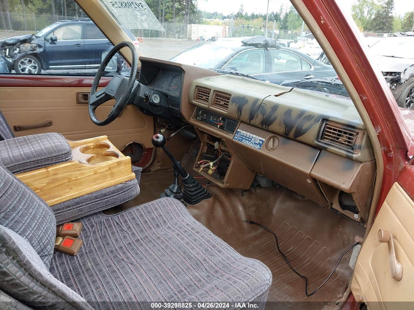 1984 Toyota Pickup Rn60 VIN: JT4RN60R9E5010448 Lot: 39298825