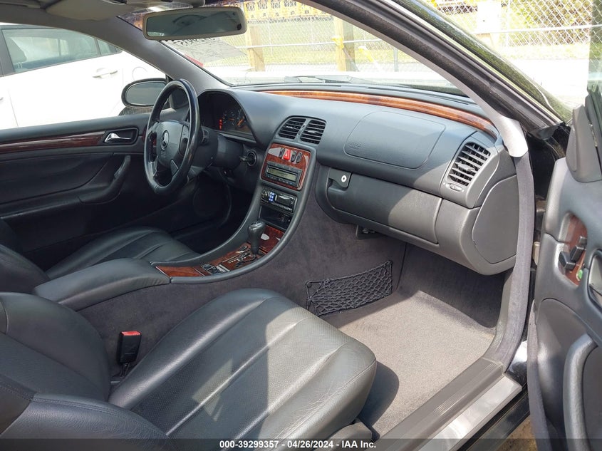 1999 Mercedes-Benz Clk 320 VIN: WDBLJ65G7XF081832 Lot: 39299357