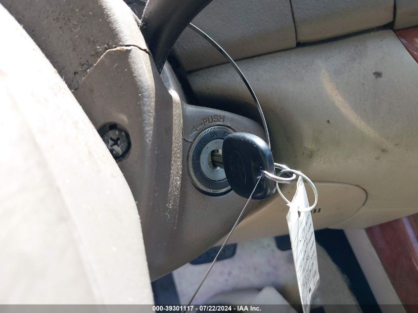 2003 Toyota Camry Xle VIN: 4T1BE32K23U666067 Lot: 39301117